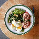 Салат з тунцем