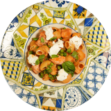 Pipe rigate con salmone