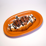 Круасан з шоколадним морозивом